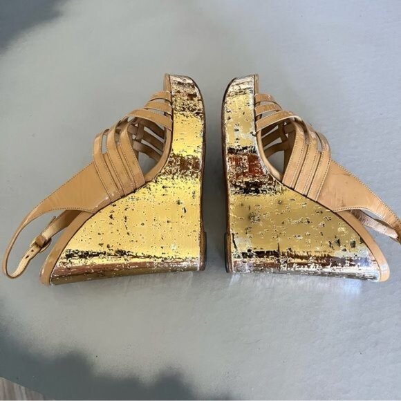 YSL Idole Gold Wedge Platform Patent Leather Nude Sandals - Picture 4 of 11